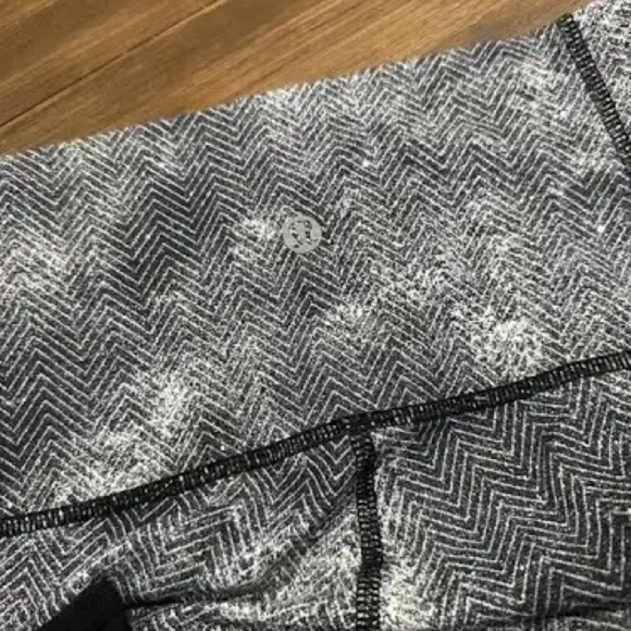 Lululemon Leggings - Picture 9 of 11